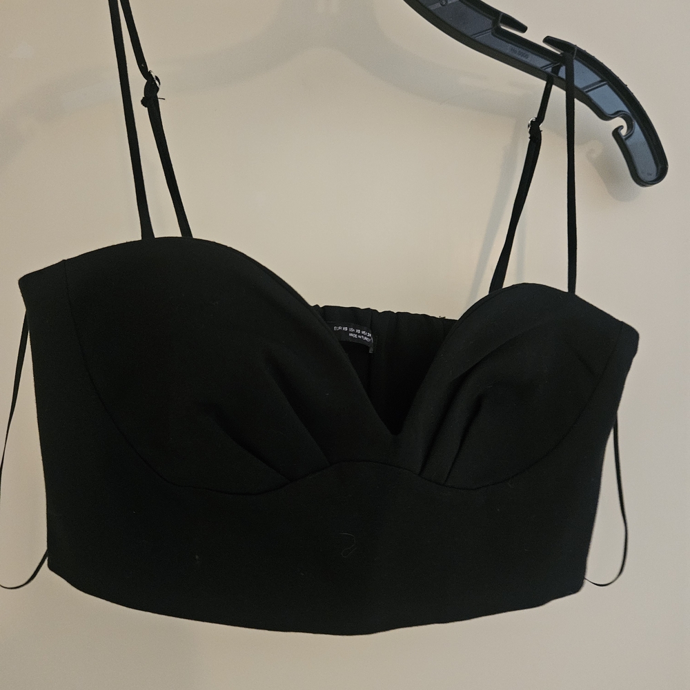Black Strapless Crop Top